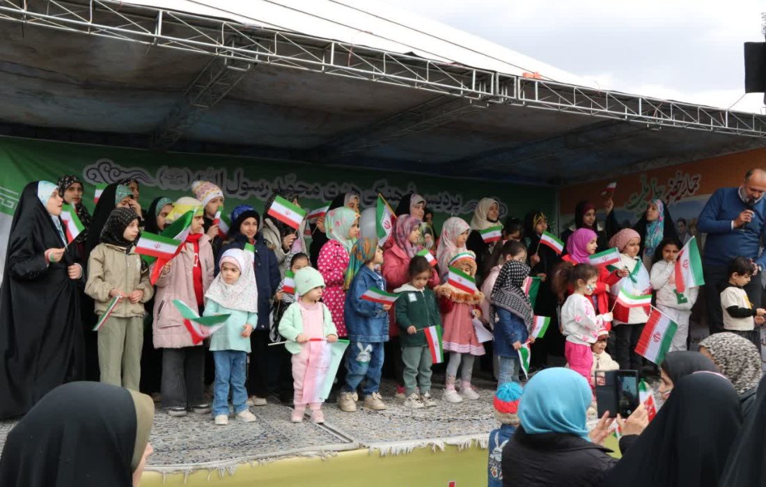 حضور کارکنان گروه خودروسازی سایپا در چهل و هفتمین جشن انقلاب